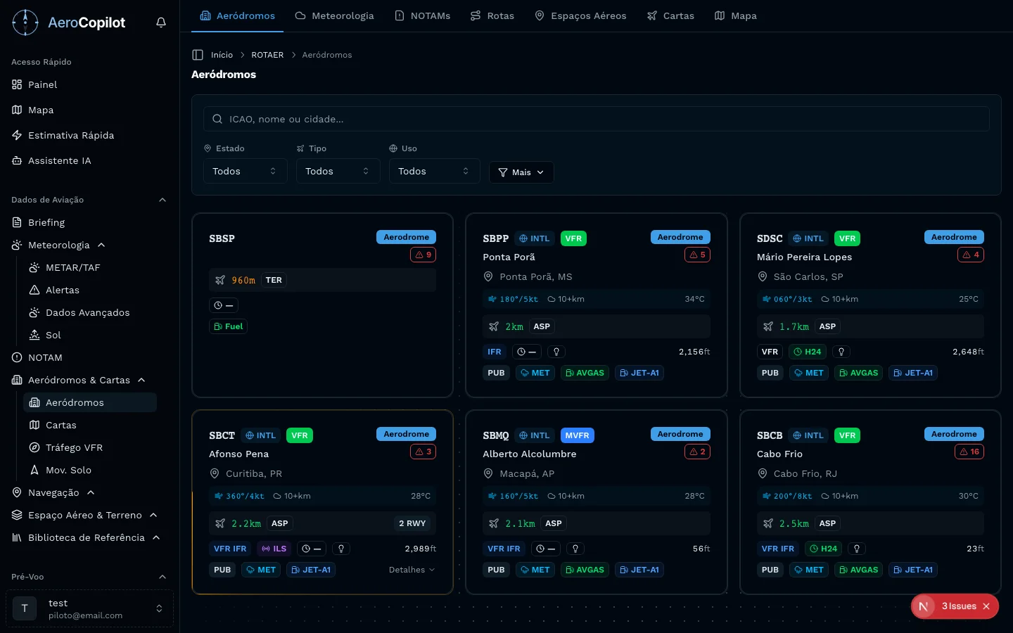 Lista de aeródromos brasileiros no AeroCopilot com busca por ICAO, filtros por estado, tipo e uso, mostrando dados de meteorologia, pistas e combustível